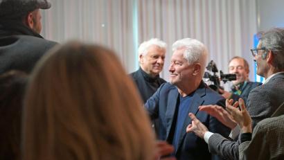 Bild: Malin Wunderlich/dpa
Beim Filmbrunch des Bayerischen Rundfunks erhält das Ermittler-Duo Standing Ovations.