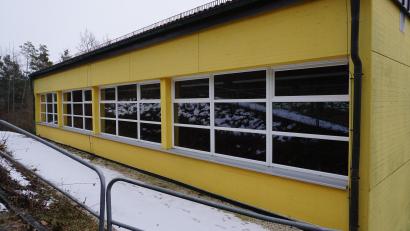 Bild: tra
Die Sporthalle der Mittelschule kann derzeit nicht beheizt werden, die Sanierung der Speicheröfen wurde in Auftrag gegeben.