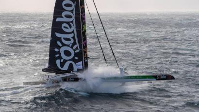 Bild: Alexis Courcoux/Brest Atlantiques/dpa
Die Sodebo war so schnell wie noch kein Boot zuvor. (Archivbild)