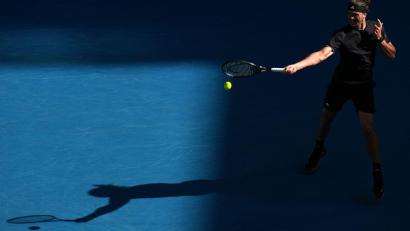 Bild: Dar Yasin/AP/dpa
Alexander Zverev hat bei den Australian Open souverän das Viertelfinale erreicht.
