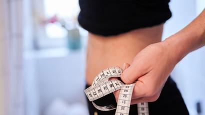 Archivbild: Annette Riedl/dpa/dpa-tmn
Essstörungen gehen häufig mit weiteren psychischen Erkrankungen einher.