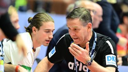 Bild: Sina Schuldt/dpa
Juri Knorr hadert mit seiner Leistung in den vergangenen beiden EM-Spielen.