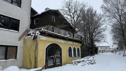 Bild: Gabi Schönberger
Das Hotel im Naturpark Steinwald war lange der größte Beherbergungsbetrieb im ganzen Landkreis Tirschenreuth. Heute findet man hier nur noch eine Bauruine.