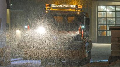 Bild: Enrique Kaczor/onw-images/dpa
Schneemassen haben den Busverkehr in Ulm und Neu-Ulm lahmgelegt.