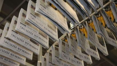 Symbolbild: Gerhard Götz/Archiv
Die Lokalzeitung ist für viele Menschen in der Oberpfalz nach wie vor die wichtigste Quelle für Nachrichten über das Geschehen vor Ort.