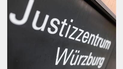 Bild: Daniel Karmann/dpa
Der Angeklagte soll aus Eifersucht gehandelt haben. (Symbolfoto)