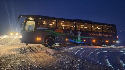 Bild: Ilse Hauer
Glatteis und Schnee: Die Arbeitswoche begann nicht nur in der Oberpfalz nervenaufreibend.