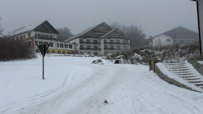 Bild: Gabi Schönberger
Das Hotel im Naturpark Steinwald war lange der größte Beherbergungsbetrieb im ganzen Landkreis Tirschenreuth. Heute findet man hier nur noch eine Bauruine.