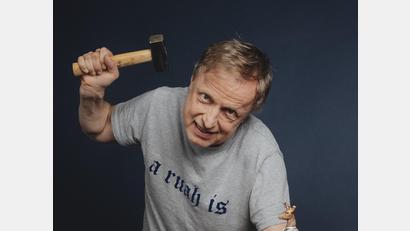 Bild: Uli Neumann Cosel/exb 
Mit seinem Programm "A Ruah is – das volle Programm" ist der Kabarettist Ludwig W. Müller am Samstag, 14. Februar, um 19 Uhr im "Kulturbahnhof Parapluie" in Weiden zu Gast.