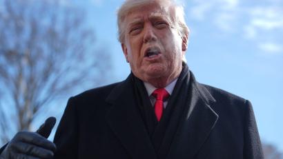 Bild: Evan Vucci/AP/dpa
Kuba steht nach seinen Worten kurz vor dem Zusammenbruch - US-Präsident Donald Trump.