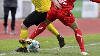 Archivbild: Hubert Ziegler
Rollt der Ball in der Oberpfalz bald in zwei Fußball-Spielkreisen?