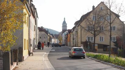 Bild: kek
Das wohl sichtbarste Projekt der vergangenen Jahre in Auerbach: die Sanierung der Unteren Vorstadt.