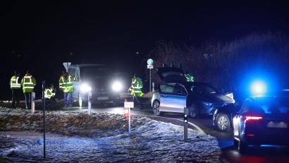 Bild: Goppelt/Vifogra GmbH/dpa
Die Verfolgungsjagd endete mit einem Unfall in Weißenburg in Bayern.