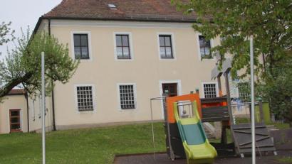 Archivbild: kro
Die Betreuungskosten im Kinderhaus Dorfpiraten steigen erheblich.