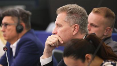 Bild: Philipp von Ditfurth/dpa
Gegen AfD-Politiker Petr Bystron laufen Ermittlungen. (Archivbild)