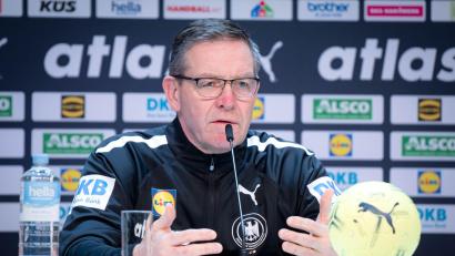 Bild: Sina Schuldt/dpa
Auf die deutschen Handballer um Bundestrainer Alfred Gislason wartet gegen Frankreich ein Endspiel ums EM-Halbfinale.