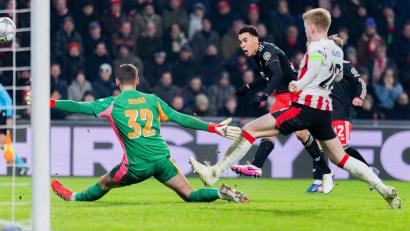 Bild: Rolf Vennenbernd/dpa
Jamal Musiala(M) trifft platziert und wuchtig zum 1:0.