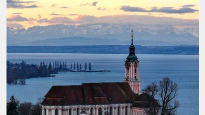 Bild: Felix Kästle/dpa
Die Kälte der vergangenen Wochen ist wichtig für das Ökosystem des Bodensees. (Archivbild)