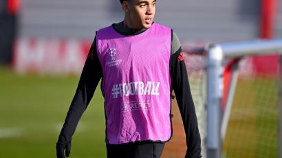 Bild: Sven Hoppe/dpa
Jamal Musiala beim Abschlusstraining vor dem Eindhoven-Spiel.