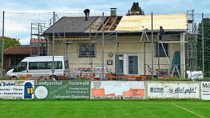 Bild: fpoz
Am Sportheim des SV Poppenreuth wurden vergangenes Jahr zahlreiche energetische Sanierungen umgesetzt. Die Stadt gibt dafür einen Zuschuss.