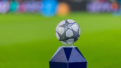 Bild: Rolf Vennenbernd/dpa
Am Freitag werden die Playoffs der Champions League ausgelost.