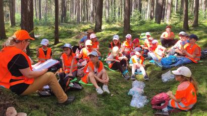 Archivbild: Erika Grötsch
Wald- und Erlebnispädagogik gehören zu den Aktionen des Feriencamps in Waidhaus, für das noch Anmeldungen möglich sind.