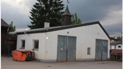 Bild: kro
Diese Halle sollte abgerissen werden. Danach sollte eine neue Halle auf diesem Standort gebaut werden.