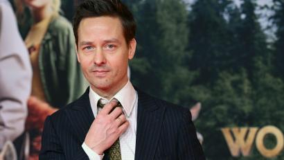 Bild: Angelika Warmuth/dpa
Tom Schilling spielt auch in einer dritten Staffel die Figur Björn Diemel - einen Anwalt auf mörderischem Achtsamkeitstrip. (Archivbild)