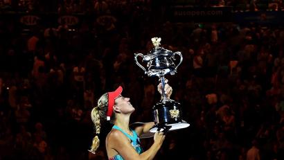 Bild: Tracey Nearmy/AAP/dpa
Angelique Kerber gewann vor zehn Jahren bei den Australian Open ihren ersten Grand-Slam-Titel.