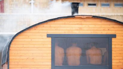 Bild: Sebastian Christoph Gollnow/dpa
Ungewolltes Filmen in der Sauna könnte künftig strafbar werden.