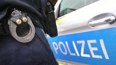 Bild: Karl-Josef Hildenbrand/dpa
Der Haftbefehl gegen den 29-Jährigen wurde unter Auflagen außer Vollzug gesetzt. (Symbolbild)