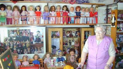 Bild: gz
Bis zu ihrem Tod 2024 hatte Betty Linsmeier rund 3000 Puppen gesammelt.