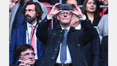 Bild: Tom Weller/dpa
Am Sonntag will Kanzler Merz den deutschen Handballern vor Ort die Daumen drücken. (Archivbild)