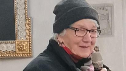 Bild: amö
Marianne Strecker hört nach 42 Jahren als Mesnerin in Winklarn auf. Im Abschiedsgottesdienst dankt sie für die vielen lobenden Worte.