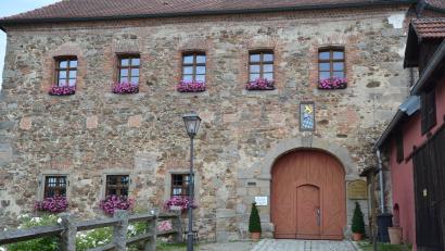 Bild: gi
Der Marktgemeinderat Moosbach stimmte für ein Denkmalkonzept für das Schloss Burgtreswitz.