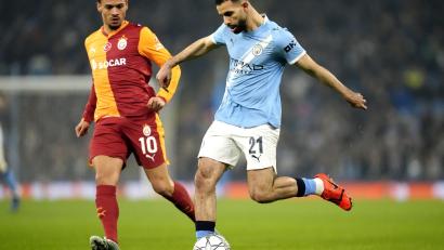 Bild: Nick Potts/PA Wire/dpa
Leroy Sané (l) verletzte sich im Duell mit City.