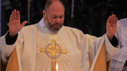 Bild: kro
Primiziant Augustinus Pühler hatte sich die Basilika Waldsassen als Ort seiner Primiz ausgesucht.