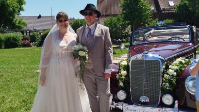 Bild: Gerlinde Schrembs
Teresa Breininger und Dominik Schrembs ließen sich in der Kirche in Bechtsrieth trauen.