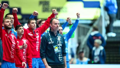 Bild: Sina Schuldt/dpa
Dagur Sigurdsson und Kroatiens Handballer gewinnen EM-Bronze.