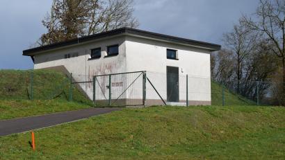 Bild: bnr
Der Hochbehälter Diepoltshof ist eine zentrale Anlage im System der Wasserversorgung des Brudersdorfer Gruppe. Im Bauabschnitt IIIb wird die Technik grundlegend saniert.