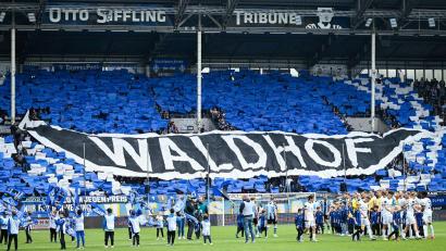 Bild: Uwe Anspach/dpa
Viele Traditionsclubs und spannende Spiele: Die 3. Liga zieht die Fans an. (Archivbild)