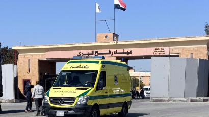 Bild: Ahmed abudraa/AP/dpa
Der Grenzübergang ist wieder geöffnet. (Archivbild)