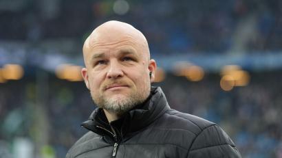 Bild: Marcus Brandt/dpa
Viel Arbeit für Gladbachs Sportchef Rouven Schröder am letzten Transfertag. (Archivbild)