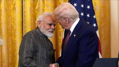 Bild: Alex Brandon/AP/dpa
Trump spricht nach einem Telefonat mit Modi von einem Handelsdeal. (Archivbild)
