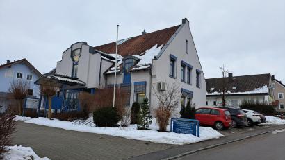 Bild: wel
Im VG-Gebäude ist die Verwaltung für die vier Mitgliedsgemeinden Dieterskirchen, Neukirchen-Balbini. Schwarzhofen und Thanstein untergebracht.