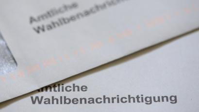 Symbolbild: Klaus-Dietmar Gabbert/dpa
In Marktredwitz können Wahlberechtigte für die Kommunalwahl am 8. März 2026 Briefwahlunterlagen beantragen.