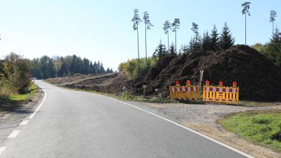 Archivbild: njn
Der mittlerweile fertiggestellte Ausbau der B 299 am Hessenreuther Berg zwischen Pressath und Erbendorf hat nun Auswirkungen auf die Gebietsgrenzen zwischen den Landkreisen Neustadt/WN und Tirschenreuth.