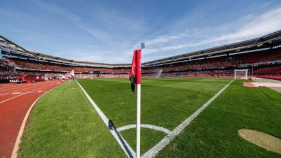 Bild: Daniel Karmann/dpa
Die Frauen-Nationalmannschaft bestreitet ein WM-Qualifikationsspiel in Nürnberg.