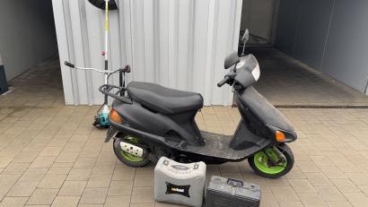 Bild: Polizeiinspektion Tirschenreuth
In Mähring wurden zwei Personen beobachtet, die flüchteten und Gegenstände zurückließen. Die Polizei sucht Zeugen.