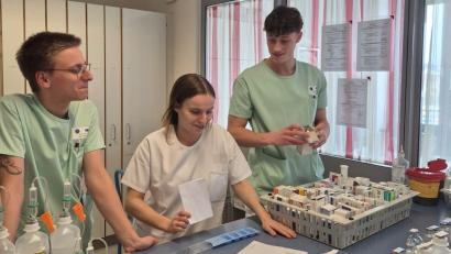 Bild: F. Peterhans
Die Theo-Prax-Woche an den Kliniken Nordoberpfalz – hier die Schüler in Kemnath – gibt Auszubildenden im dritten Lehrjahr die Gelegenheit, eine Station zu leiten.